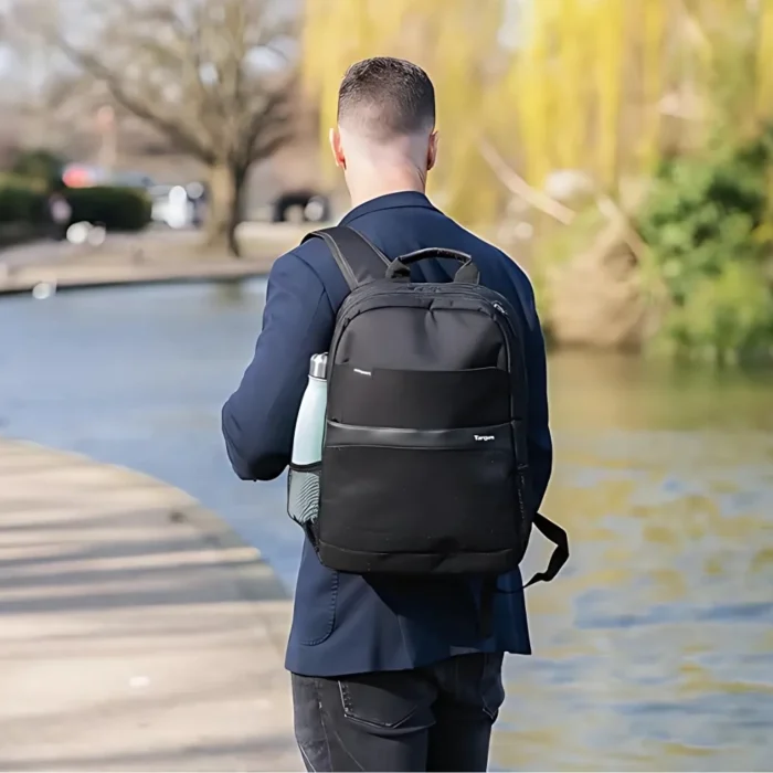 Targus Geolite Advanced Multi-Fit Backpack 04 Targus Geolite Advanced Multi-Fit Backpack กระเป๋าสะพายหลังสำหรับแล็ปท็อป 15.6 นิ้ว สีดำ