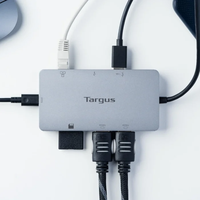 Targus USB-C 4K HDMI Docking Station 04 Targus USB-C 4K HDMI Docking Station with Card Reader PD 100W อุปกรณ์เชื่อมต่อ