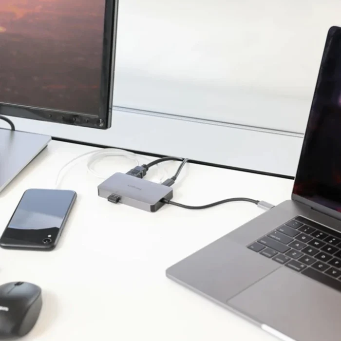 Targus USB-C 4K HDMI_VGA Docking Station 03 Targus USB-C 4K HDMI/VGA Docking Station with 100W PD อุปกรณ์เชื่อมต่อ