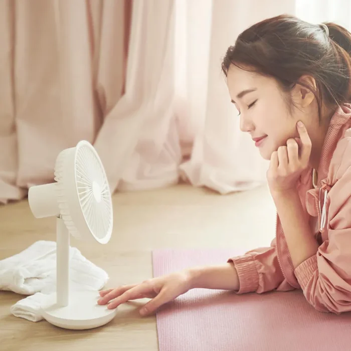 aisolove-f5-desktop-fan-white-3 AISOLOVE F5 พัดลมตั้งโต๊ะ รุ่น Desktop Fan สีขาว ลมแรง ปรับระดับได้