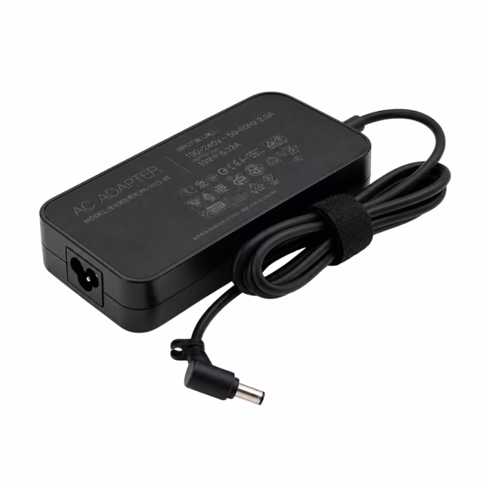 อะแดปเตอร์ชาร์จโน้ตบุ๊ก Asus 19V 120W ทรง Slim วางมุมเฉียง แสดงช่องเสียบสาย AC ด้านข้าง ป้ายสเปก และสาย DC หัวแจ็คทรงงอ
