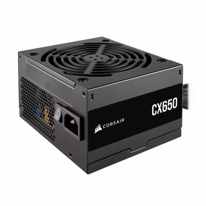 corsair-cx650-650w-80-bronze-2 พาวเวอร์ซัพพลาย Corsair CX650 650W 80 Plus Bronze มุมเฉียง แสดงสติกเกอร์ข้างตัวเครื่องและช่องเสียบสายไฟ AC