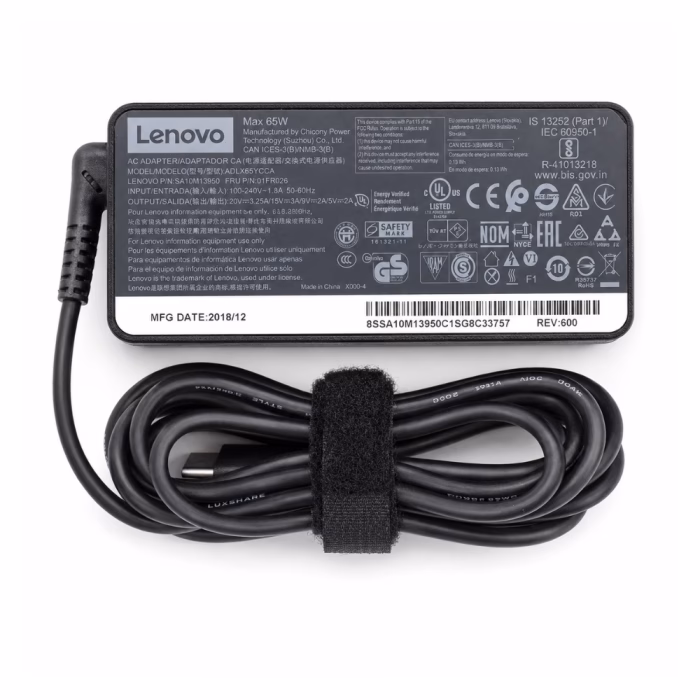 lenovo-adapter-usb-type-c-65w-1 อะแดปเตอร์ชาร์จโน้ตบุ๊ก Lenovo USB Type-C 65W แสดงป้ายฉลากสเปกและสาย Type-C ม้วนเก็บด้วยตีนตุ๊กแก