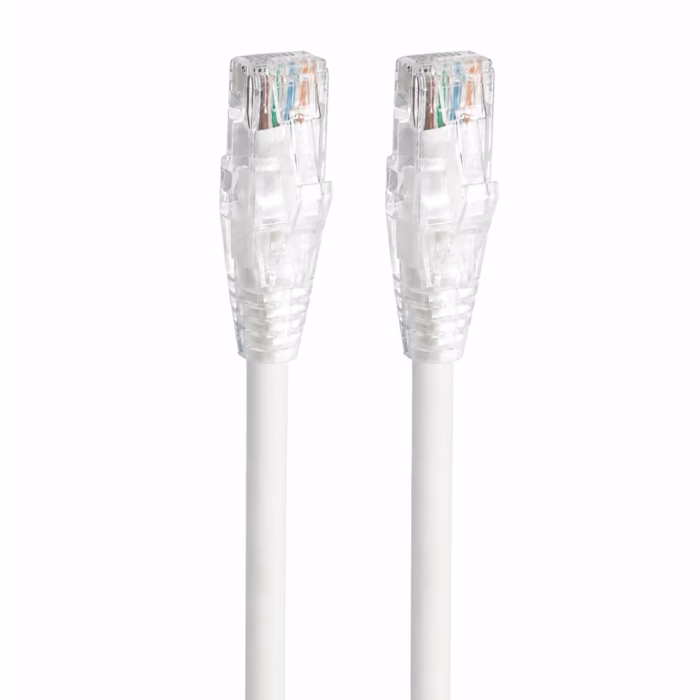 link-cat5e-2m-white-2 หัวต่อ RJ45 แบบใสของสายแลนสำเร็จรูป LINK CAT5e สีขาว ระยะใกล้ แสดงขั้วสัมผัสทองแดงและการเข้าหัวสาย
