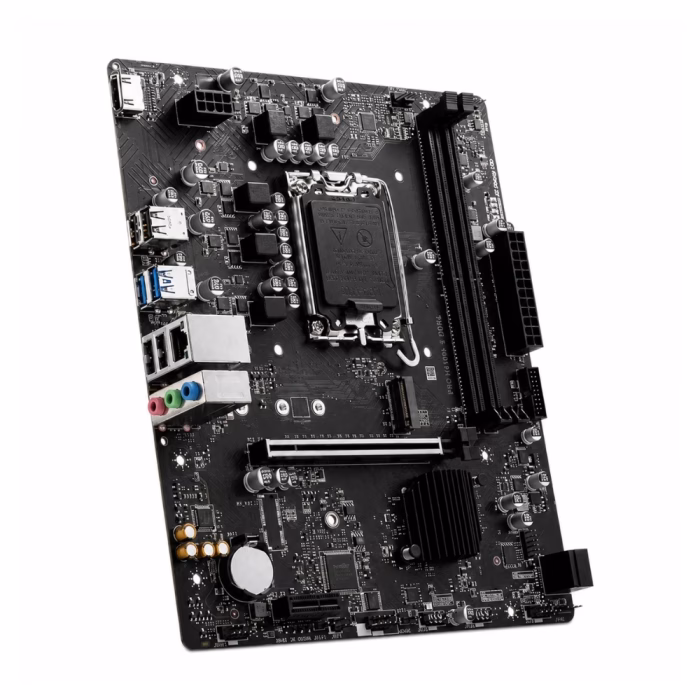 เมนบอร์ด MSI PRO H610M-S DDR4 สีดำ มุมเฉียงด้านข้าง แสดงซ็อกเก็ตซีพียูและฮีตซิงค์ชิปเซ็ต