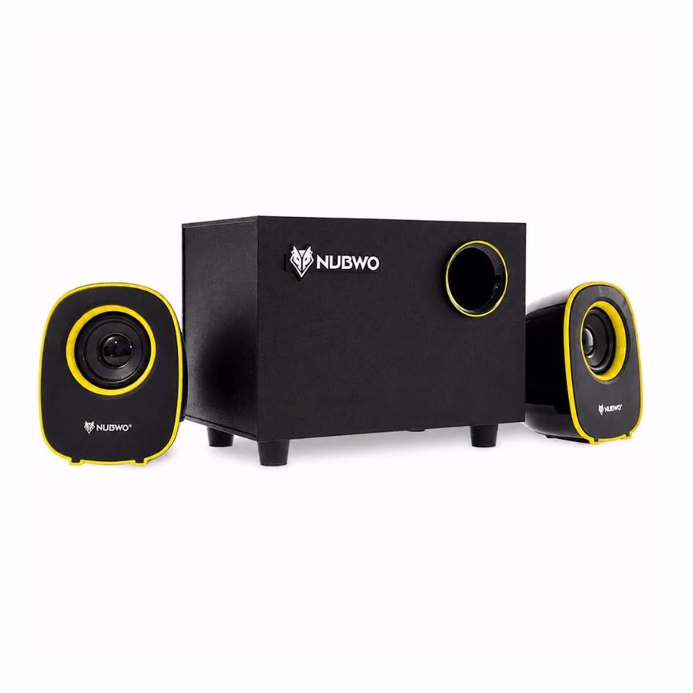 ลำโพง 2.1 NUBWO NS-030 สีดำตัดเหลือง แสดงตู้ซับวูฟเฟอร์ ท่อเบสรีเฟล็กซ์ และลำโพงคู่แซทเทิลไลท์