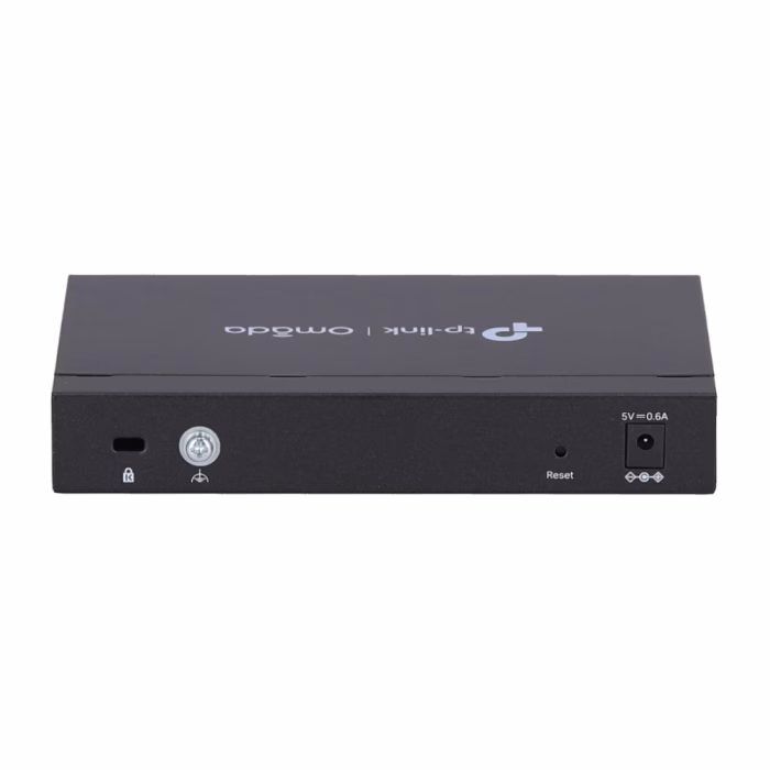 แผงด้านหลังสวิตชิ่งฮับ TP-Link Omada ES208G แสดงช่องต่อสายไฟ ช่องรีเซ็ต และจุดต่อสายดิน