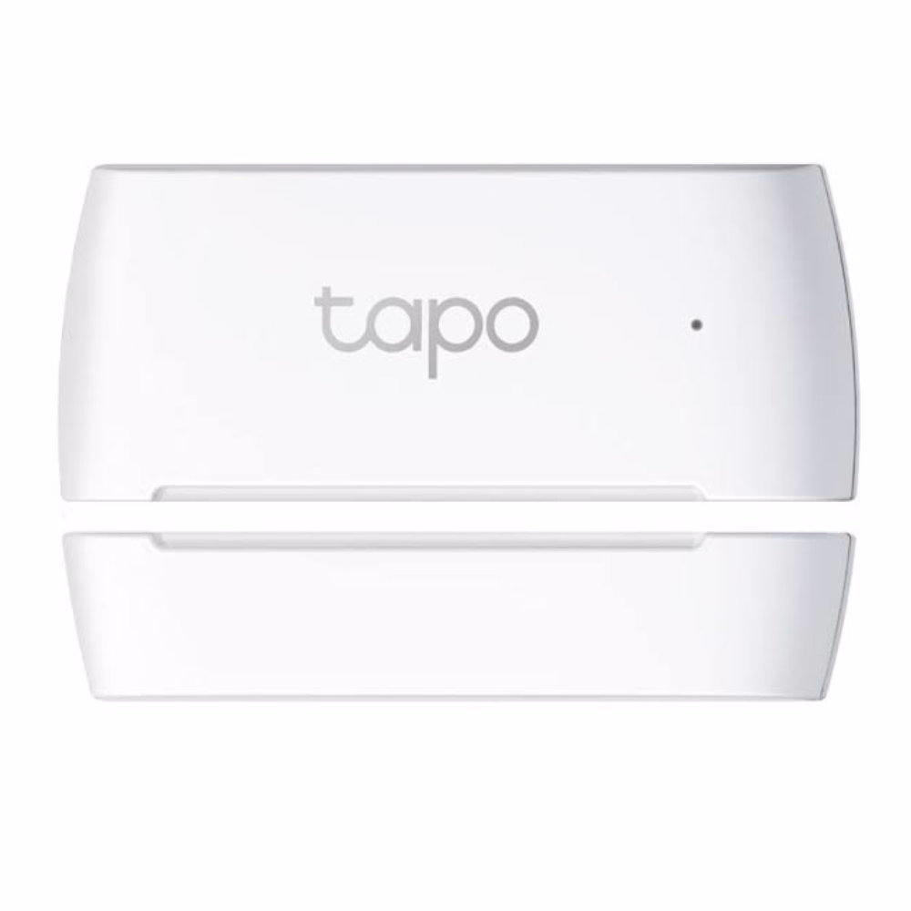 เซ็นเซอร์ประตูหน้าต่าง TP-Link Tapo T110 สีขาว แสดงชิ้นส่วนเซ็นเซอร์หลักและแถบแม่เหล็ก