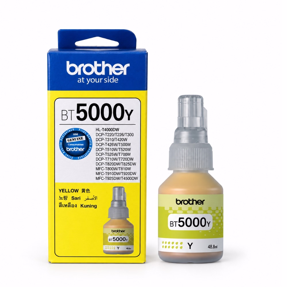 น้ำหมึกเติมแท้สีเหลือง Brother BT-5000Y ขนาด 48.8 ml วางคู่กับกล่องบรรจุภัณฑ์ สำหรับเครื่องพิมพ์ Brother Ink Tank