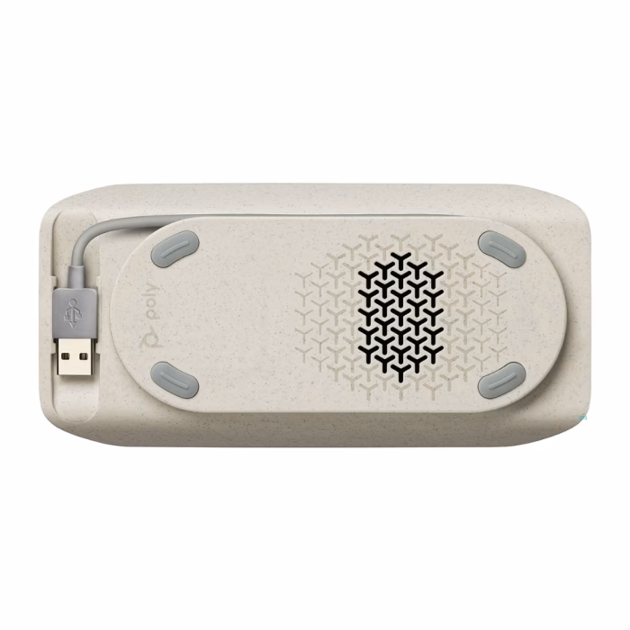ด้านใต้เครื่องสปีกเกอร์โฟน HP Poly Sync 10 แสดงร่องจัดเก็บสาย USB-A ขาตั้งยางกันลื่น และช่องระบายเสียง