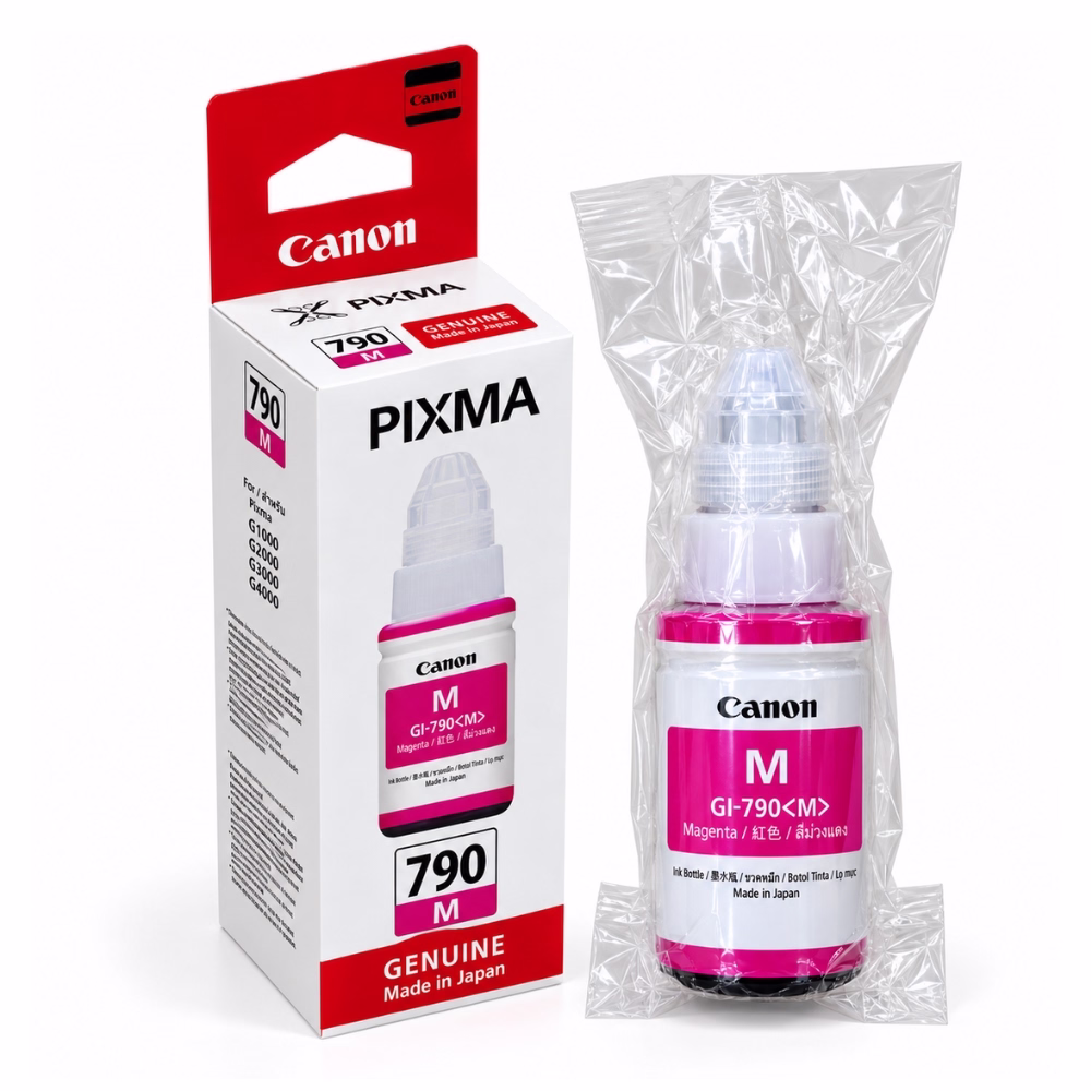 ขวดน้ำหมึกเติมสีแดงมาเจนตา Canon GI-790 M ในซองซีลสุญญากาศ วางคู่กับกล่องบรรจุภัณฑ์ สำหรับเครื่องพิมพ์ Canon PIXMA G1000 G2000 G3000 G4000 G2010 G3010