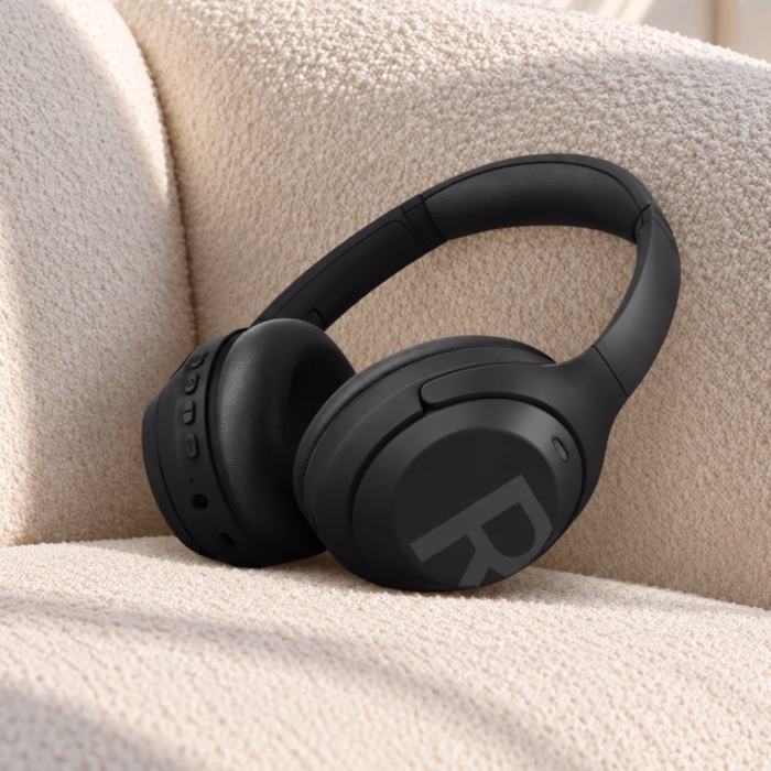 d-power-hp-11-black-bluetooth-headset-4 หูฟังไร้สายครอบหู D-POWER HP-11 สีดำด้าน มุมมองด้านในโชว์ฟองน้ำครอบหู โครงก้านพับได้ และโลโก้ d-power