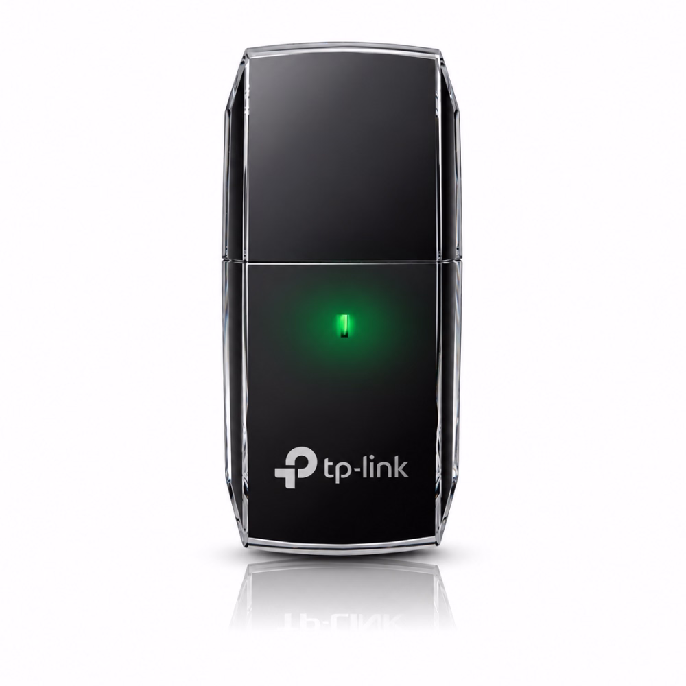 อะแดปเตอร์ USB Wi-Fi TP-Link Archer T2U AC600 ด้านหน้าตรง แสดงไฟสถานะ LED สีเขียวและโลโก้ tp-link